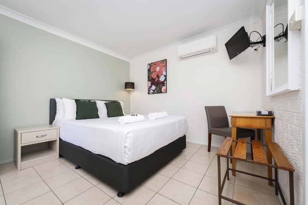Fern Bay Motel מראה חיצוני תמונה
