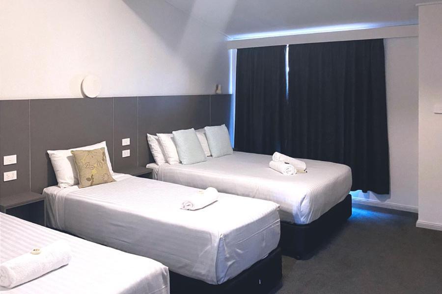 Fern Bay Motel מראה חיצוני תמונה