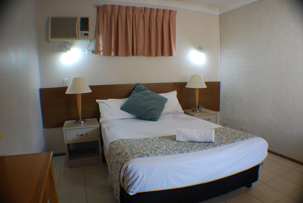 Fern Bay Motel מראה חיצוני תמונה