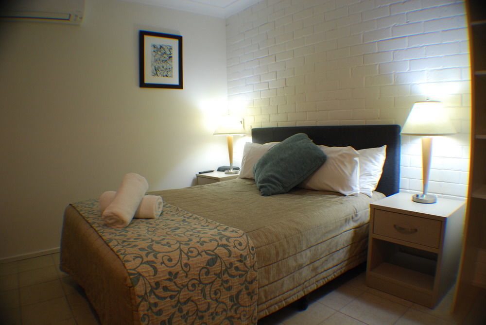 Fern Bay Motel מראה חיצוני תמונה