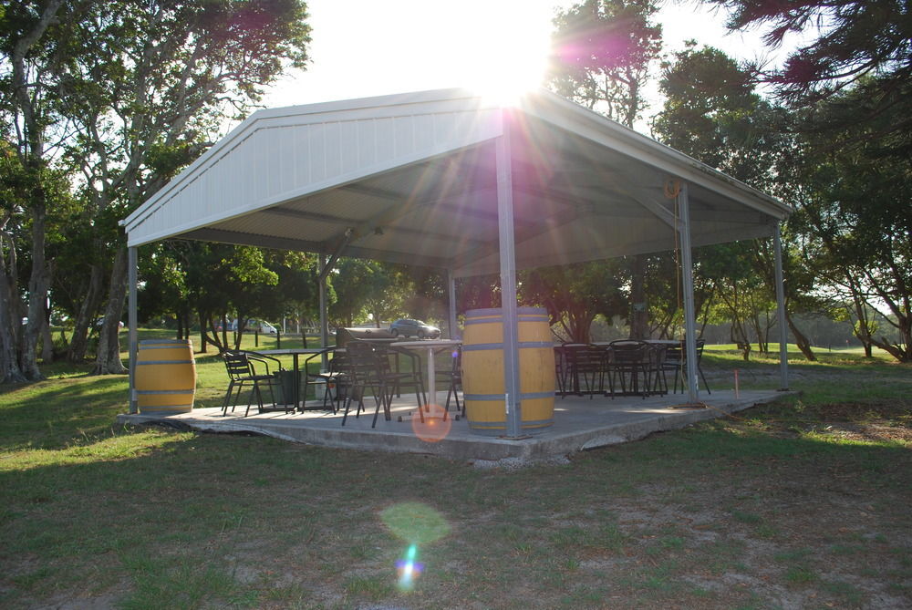 Fern Bay Motel מראה חיצוני תמונה